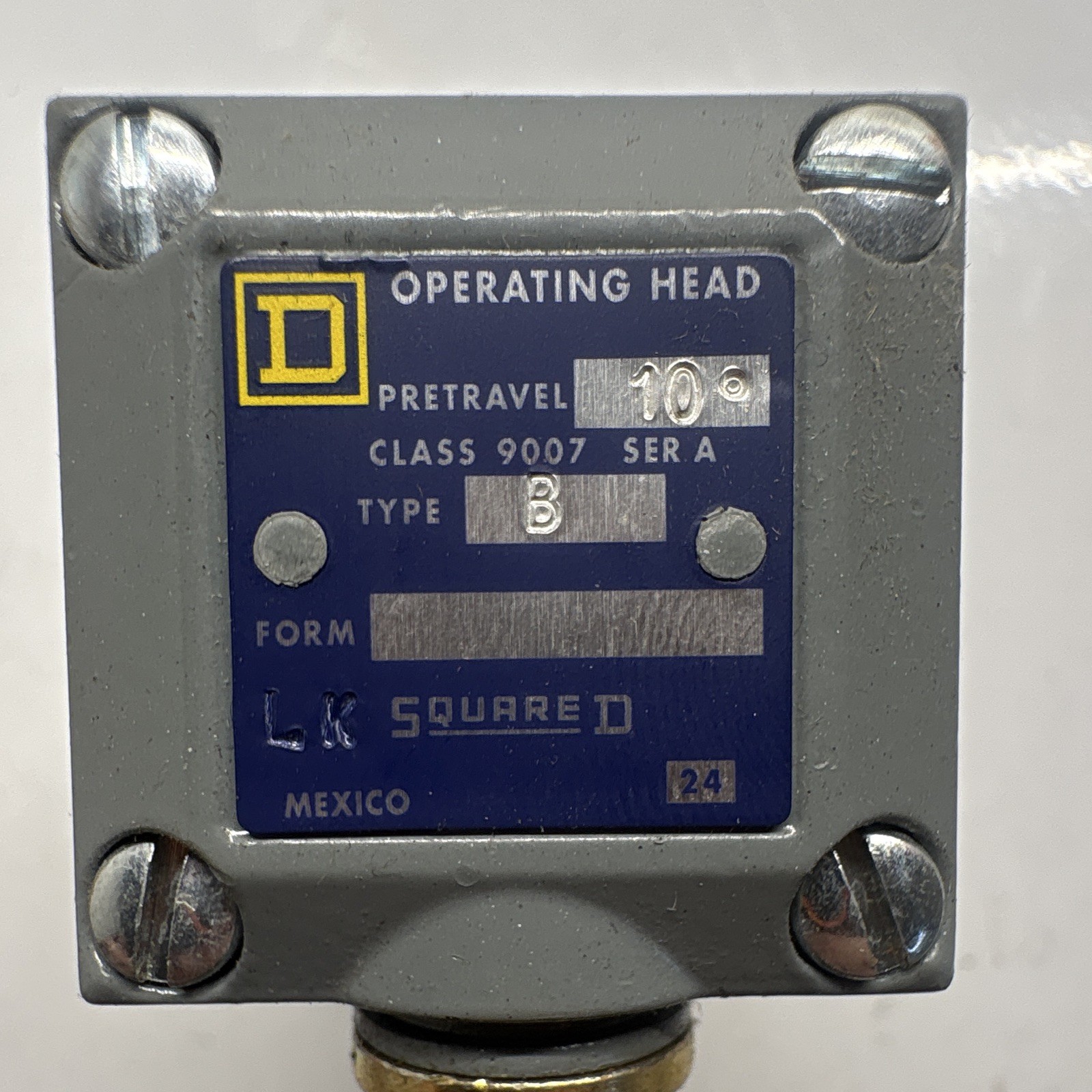 Square D Limit Switch 9007C54B2 Ser. A Metal Gray Industrial