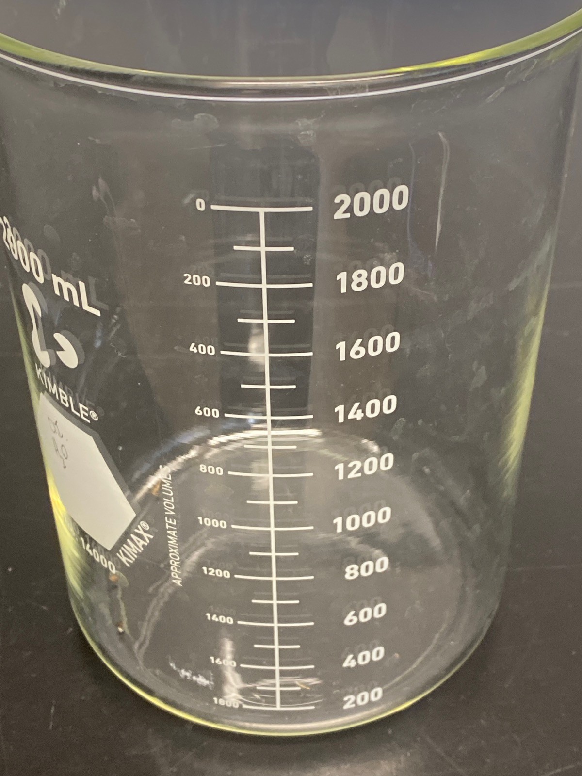 KIMAX Glass 2000mL 2L Low Form Dual Graduated Griffin Beaker Pour Spout 14000