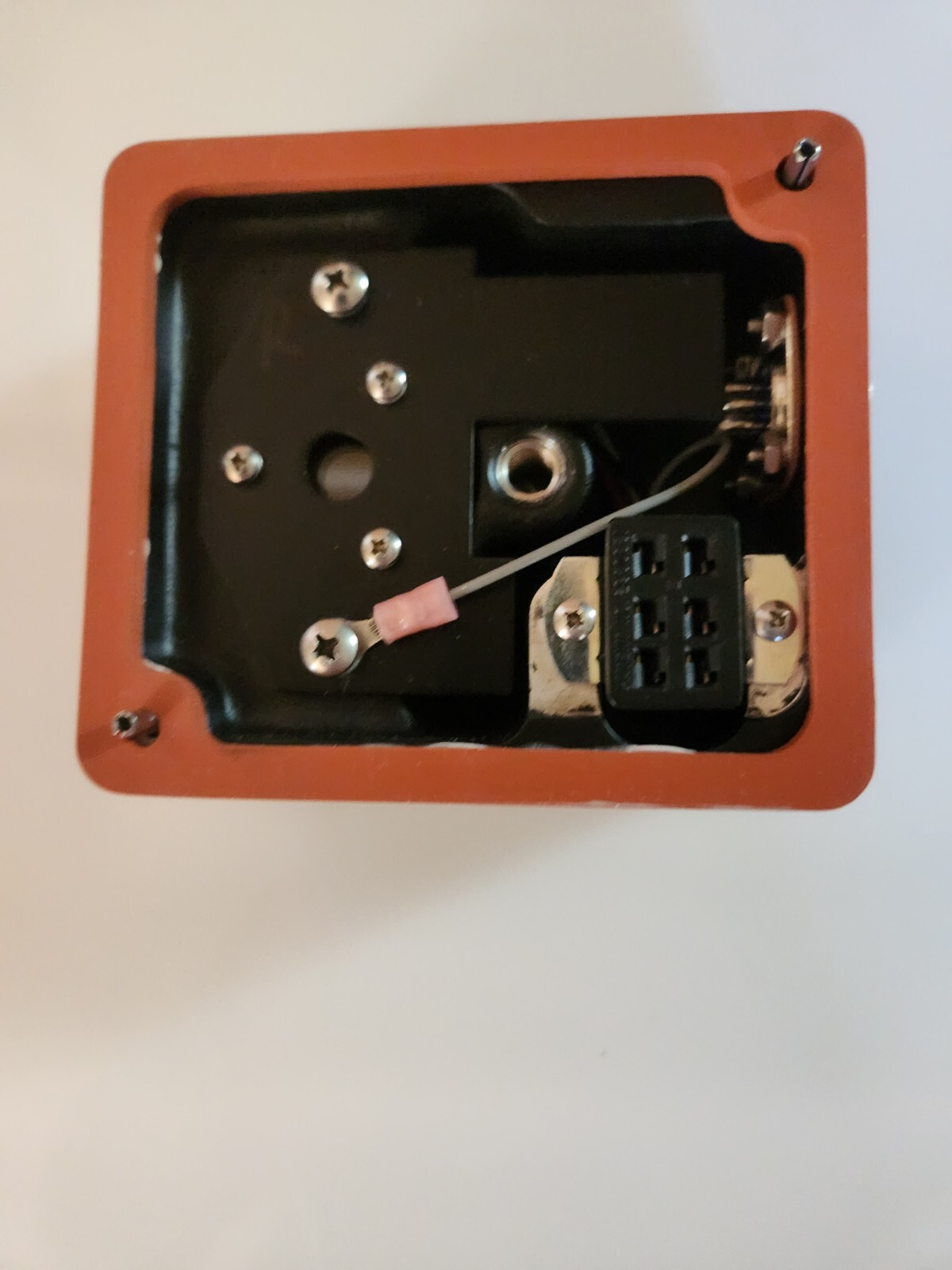 FORNEY 18748-01 37900901 UV-4 FLAME DETECTOR BASE NEW OPEN BOX