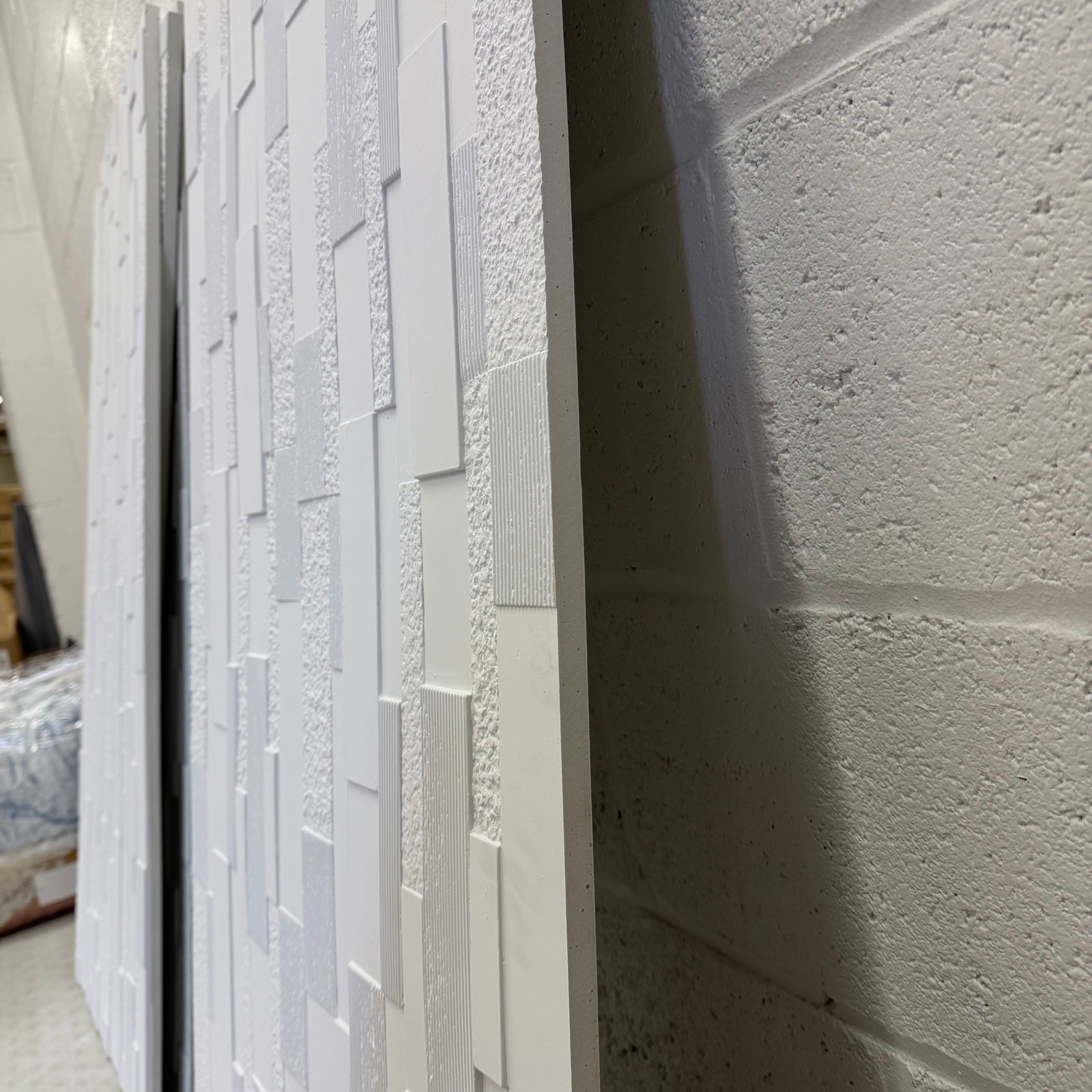 Greymond 4-Pcs Spar Brick Textured Wall Panels 23.6″ x 47.2″ x 0.5″ – White