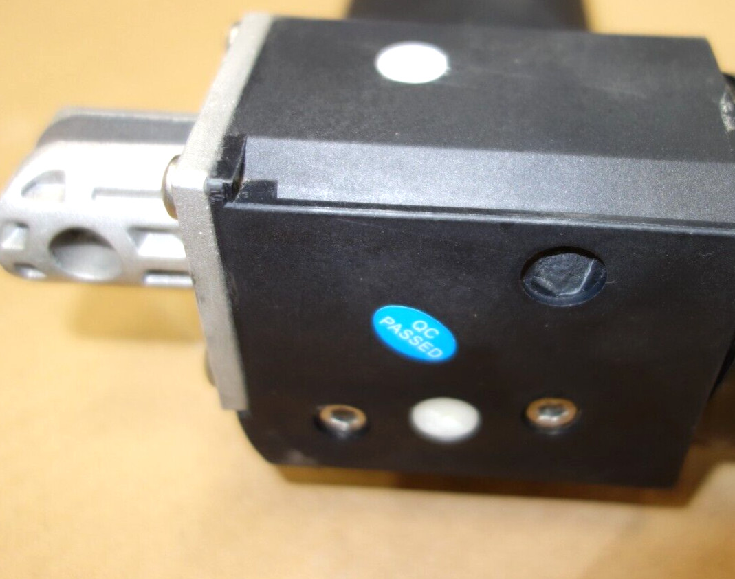 Linear Actuator 12 VDC 400 lbs 30″ Stroke – PA-04-30-400-HALL