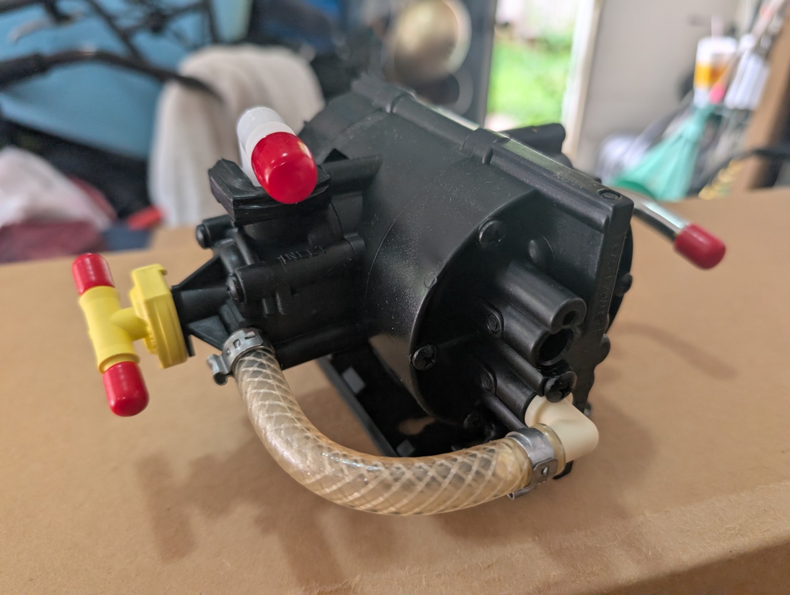 SHURFLO Gas Single Diaphragm Pump 2.3 GPM 85 psi 1/4″ Poly 166-296-07