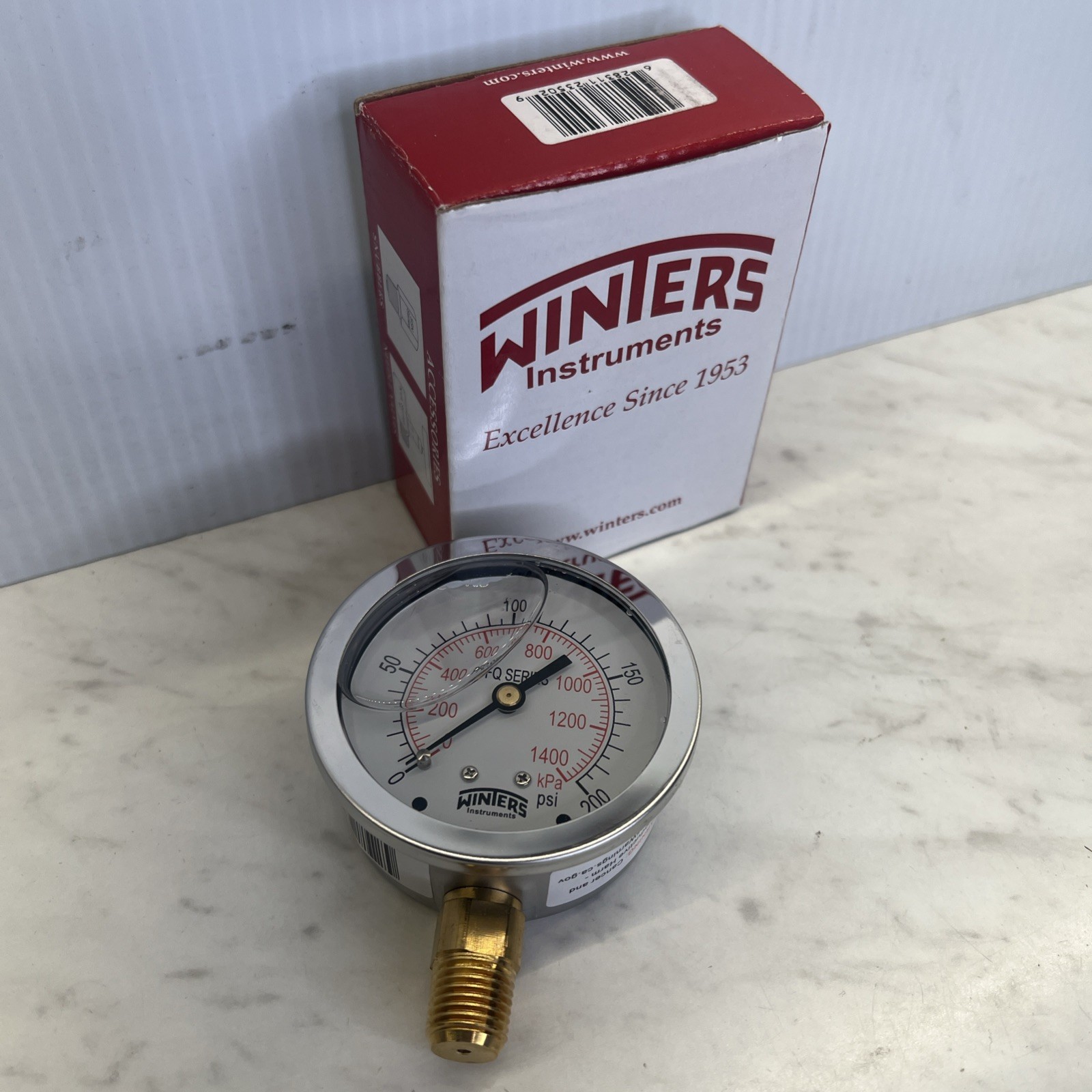 Winters PFQ806 Pressure Gauge 2-1/2in 0-200psi 1/4in Npt