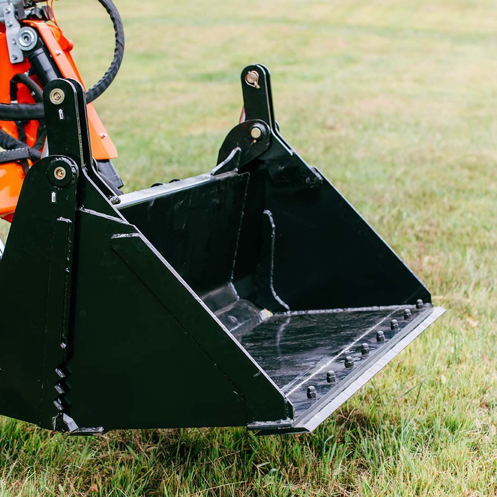 Titan Attachments 72″ 4-in-1 Combo Bucket, 2,425 LB Capacity, Universal SSQA