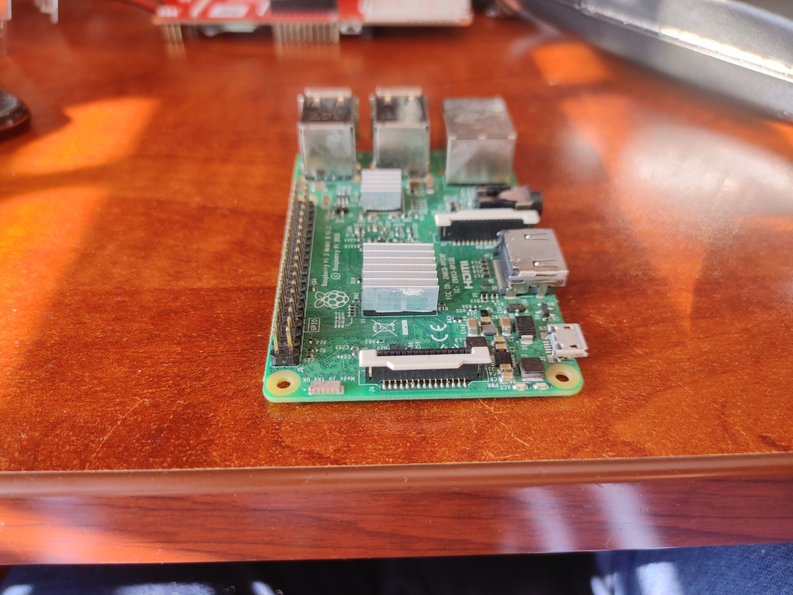 Raspberry Pi 3 Model B V1.2 ARM 1GB RAM Single Board Computer USB Ethernet HDMI