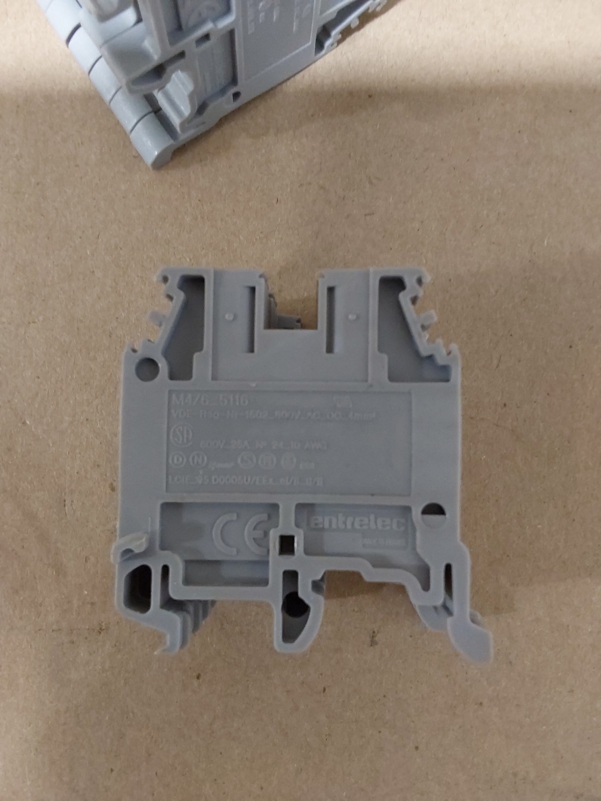 Entrelec M4/6 5116 Block Grey (Lot of 15)