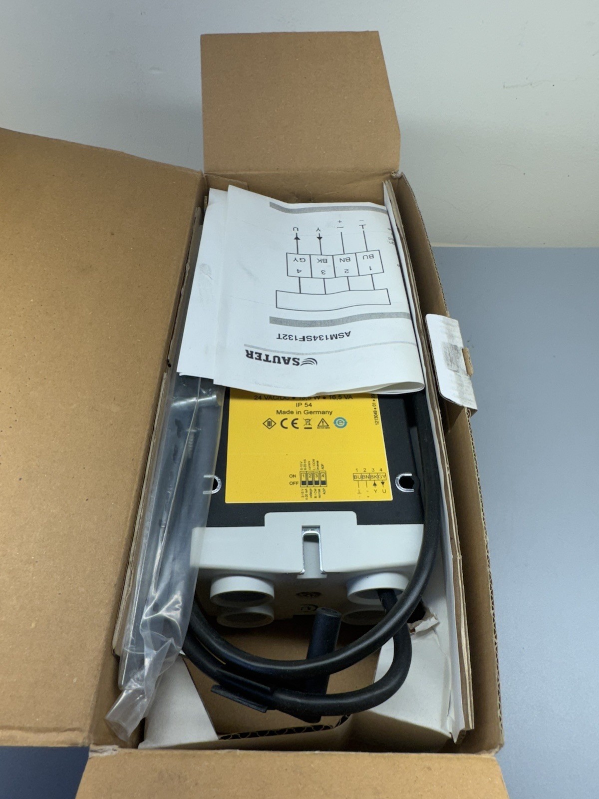 SAUTER 362C-024-60J/C1/2RE25/FSA, 60Nm, 24V, 13.5W, 16.5VA, IP54 (NEW IN BOX)