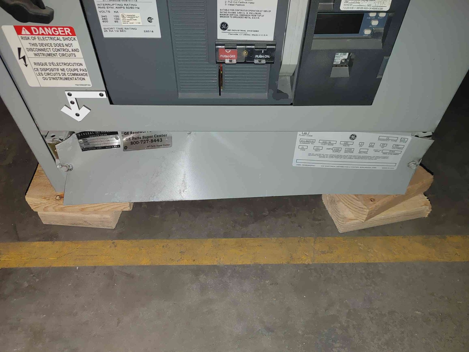GE Power Break Switchboard Switchgear 4000A 2500A 480V 3PH 3W 85kA 0113A8532