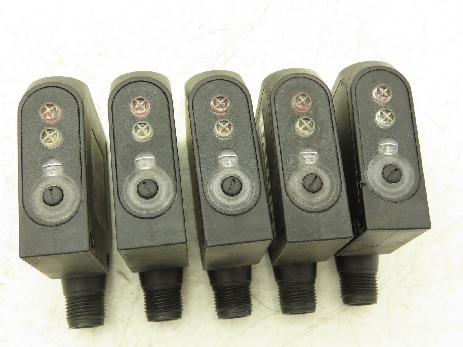 Balluff BOS0089 Cubic Diffuse Sensor w/Different Light Types 60cm Range Lot of 5
