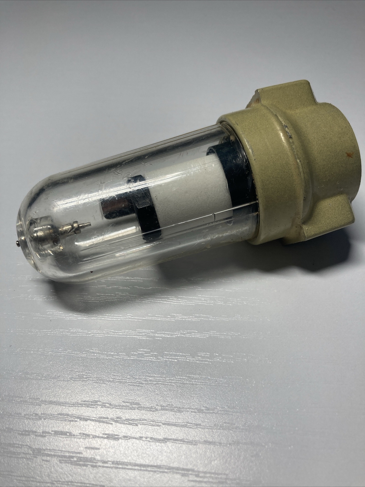 F07-100-M1TA Pneumatic Filter Norgren inlet 150 psi Temp 125 F max Littleton