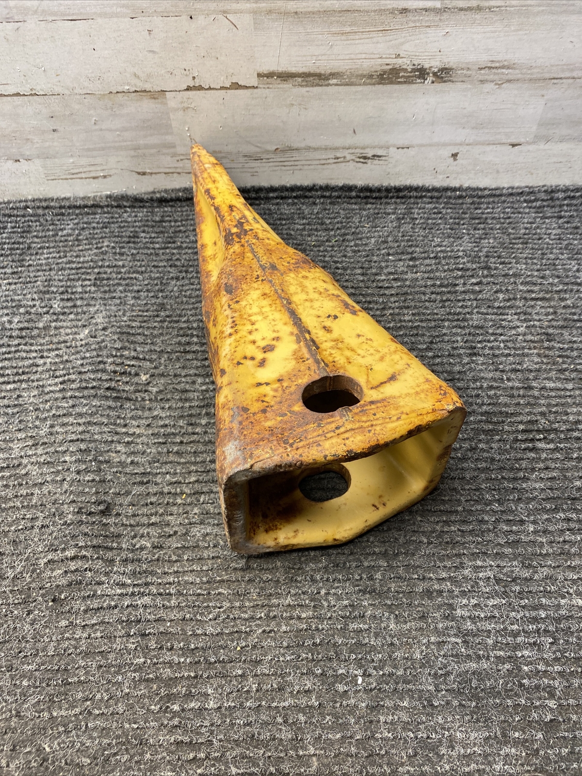OEM CAT CATERPILLAR RIPPER TIP TOOTH 6Y0352