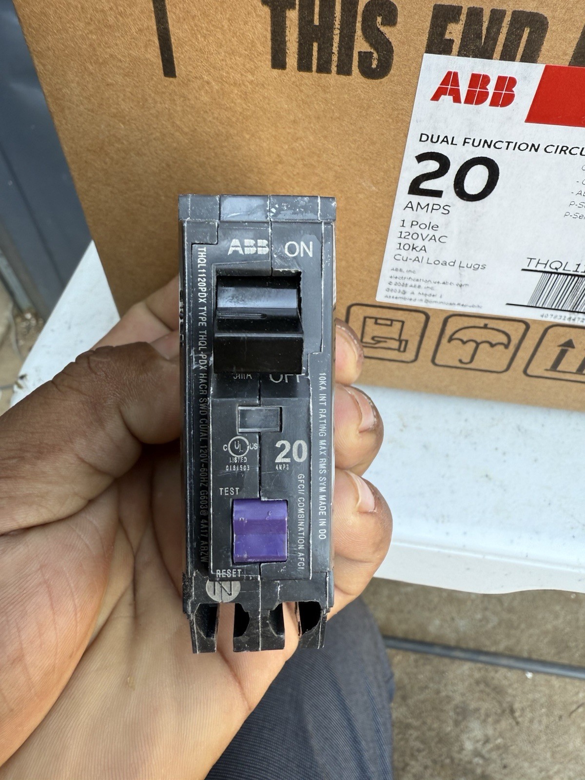 10PCS ABB GE THQL1120PDF 20A AFCI/ GFCI PLUG ON NEUTRAL (no pigtail wire)NEW