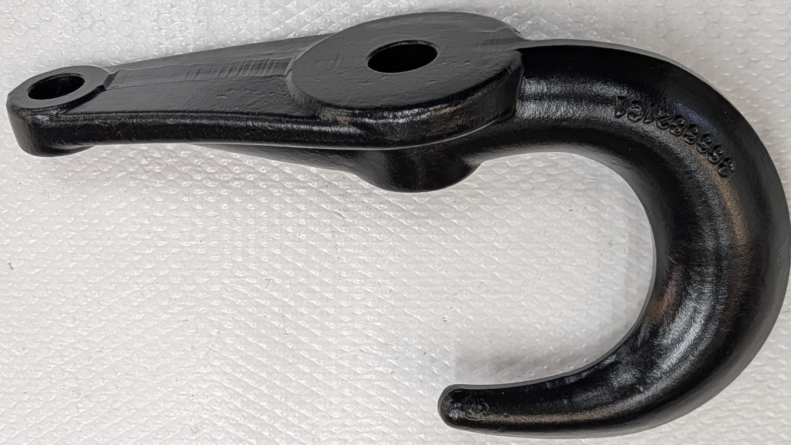 Truck Tow Hook Set Pair Left & Right 13500 LB Each International 3666821C1 822C1
