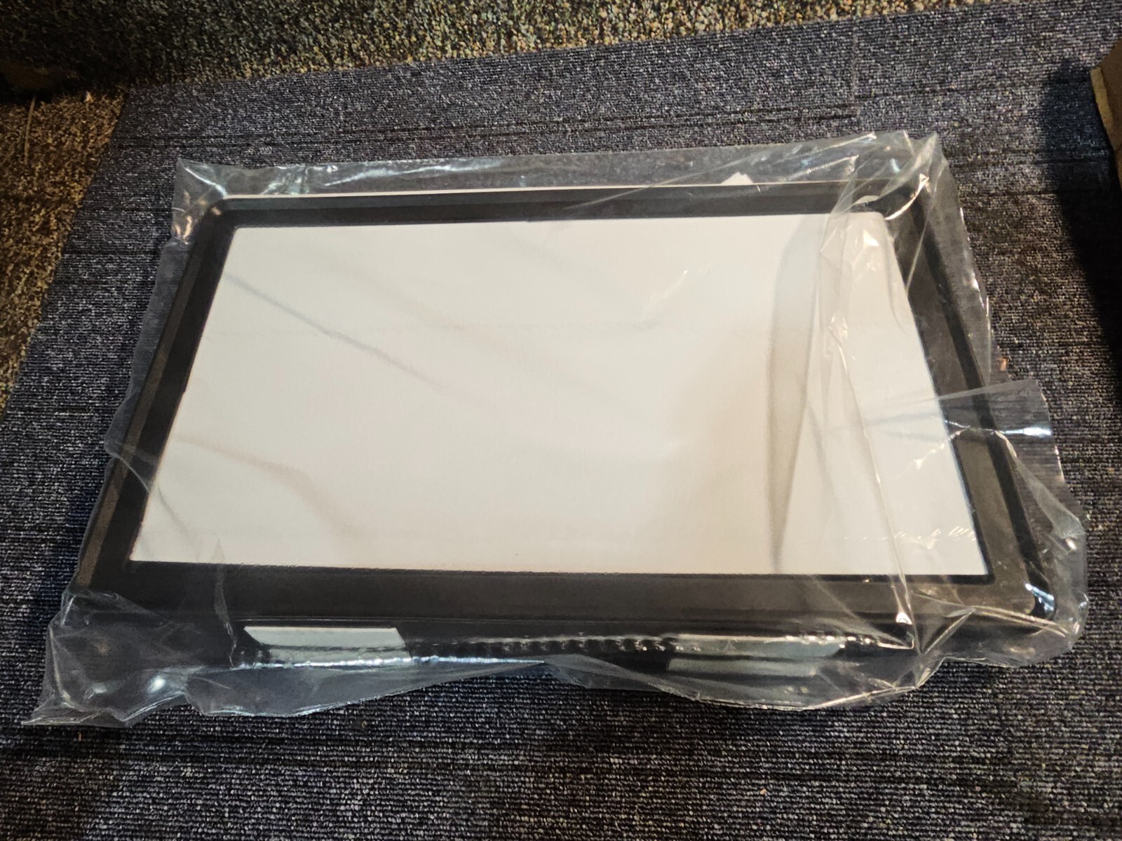 MDI Worldwide Top-Loading Plastic Pump Topper Advertising Holder X-69243