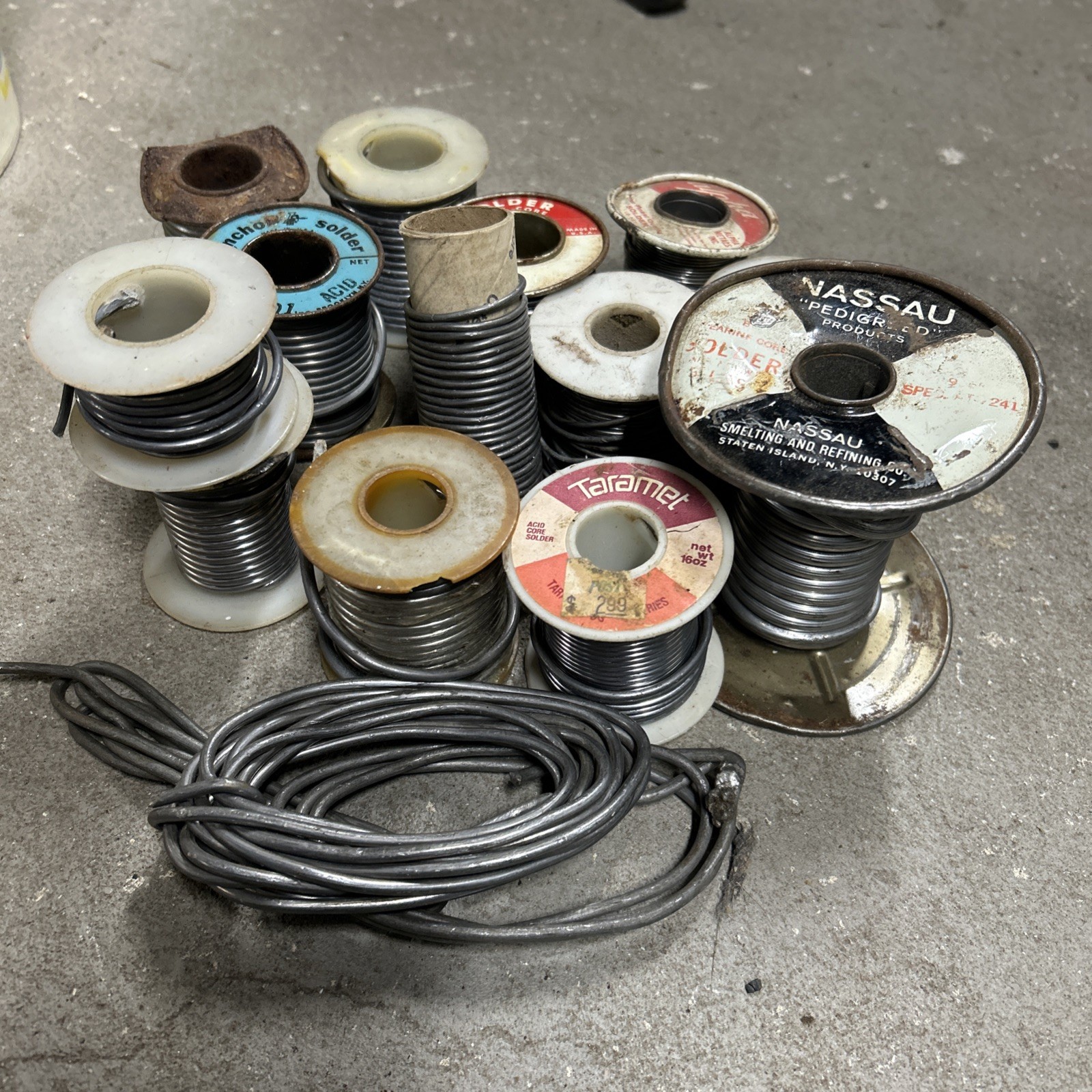 Vintage Nassau Stearine Core Solder Spools 10lbs Acid Core Alpha
