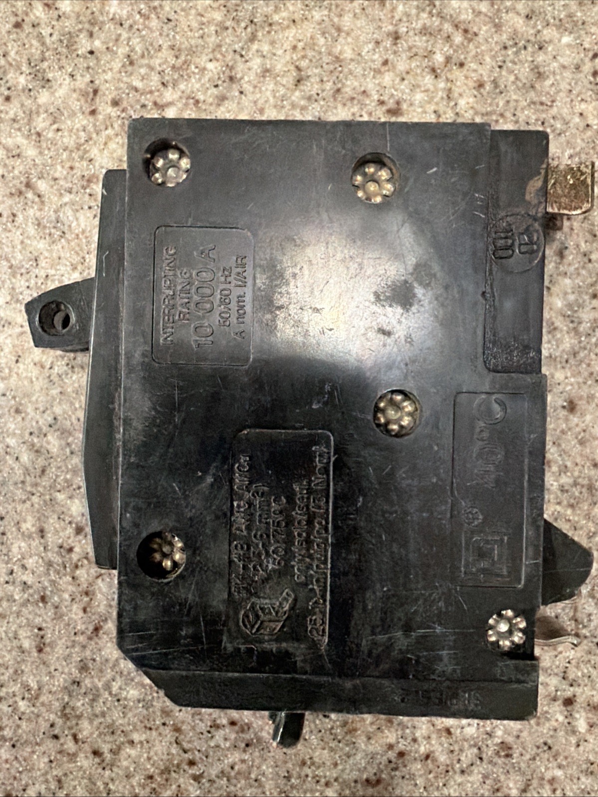 Square D QOT2020 2 Pole 20 Amp Tandem QOT Circuit Breaker 20a Twin Plug In
