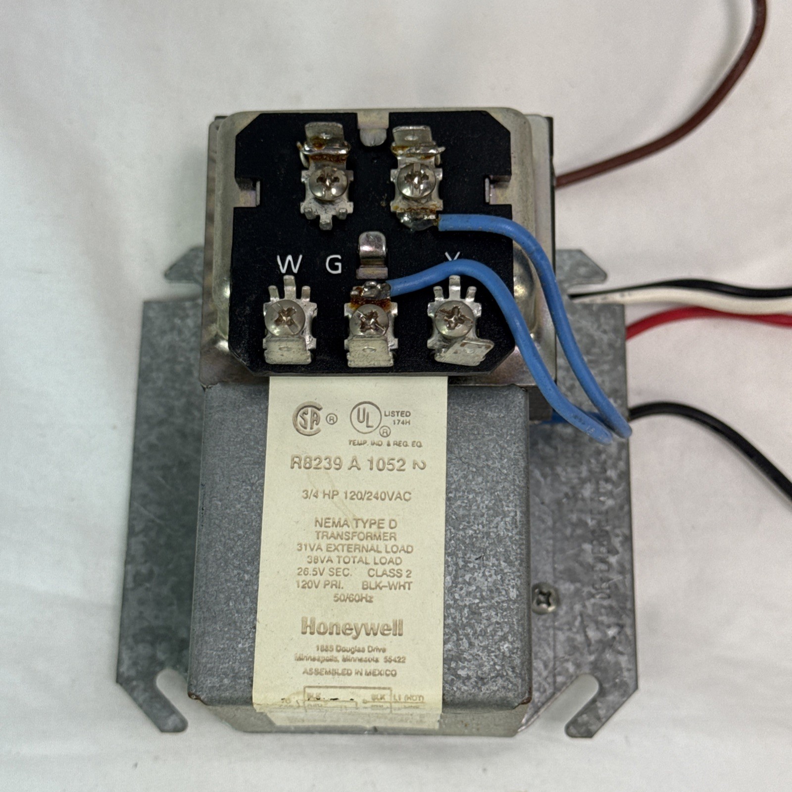 Honeywell TradeLine Fan Center R8239 A 1052 Preowned Good Condition