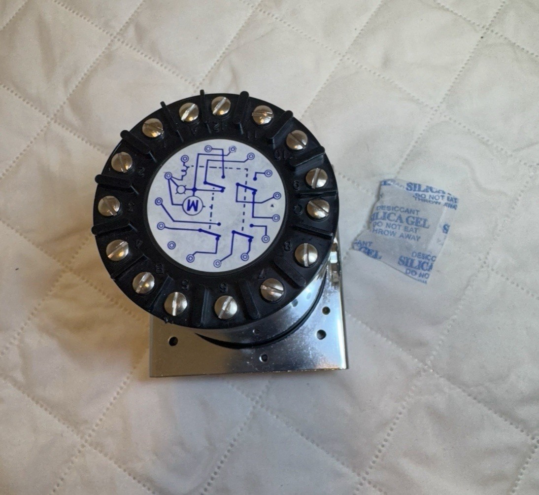 DANAHER CONTROLS HP514A6 Eagle Signal Reset Timer HP514A6 0-15 Seconds