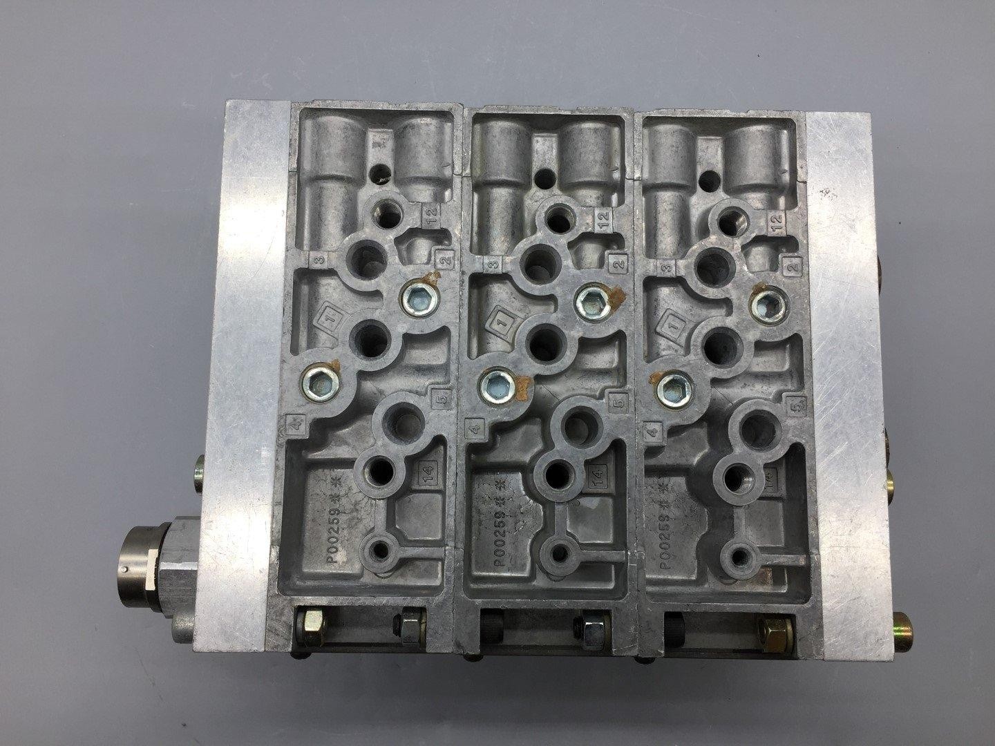 Festo NAVE-3/8-2-ISO/ IEPL-04-D-2/ IEPR-04-D-2 Manifold Valve Assembly