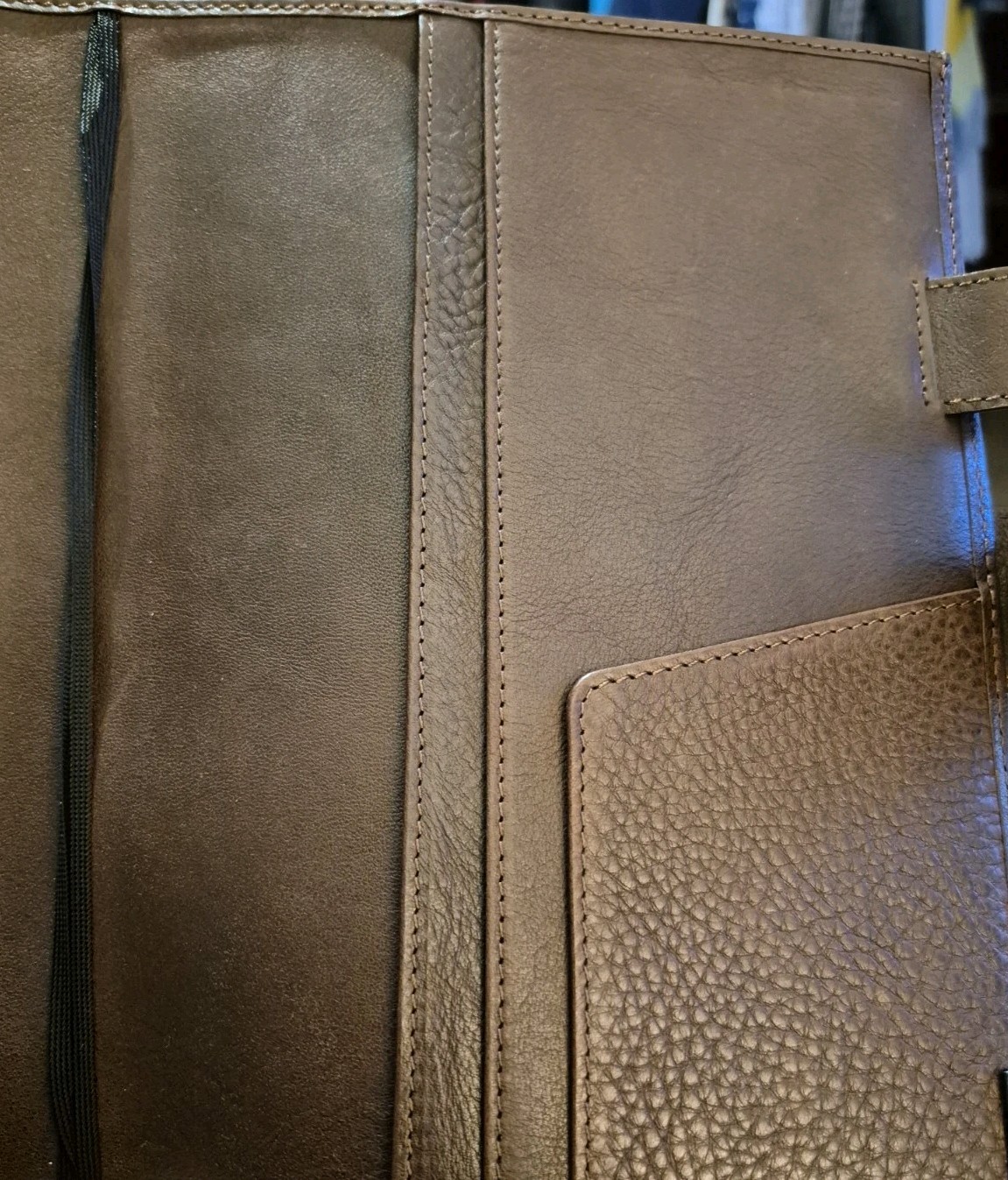 Moterm A5 Veg Tan Cover in Espresso with dust bag and original box
