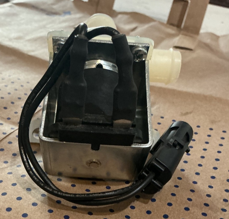 Water Solenoid DELTROL CONTROLS DSPV10-408S3F 12 Volts part 70373-61
