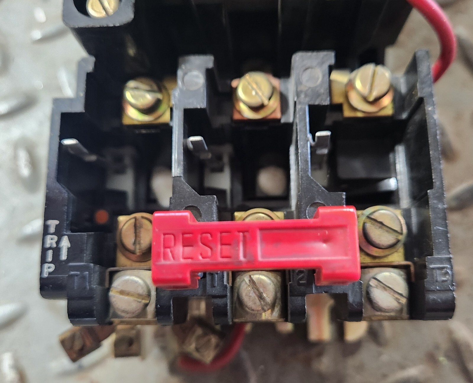 SQUARE D SIZE 1 110/120 VAC COIL SERIES A FORM S 8536SCO3VO2S