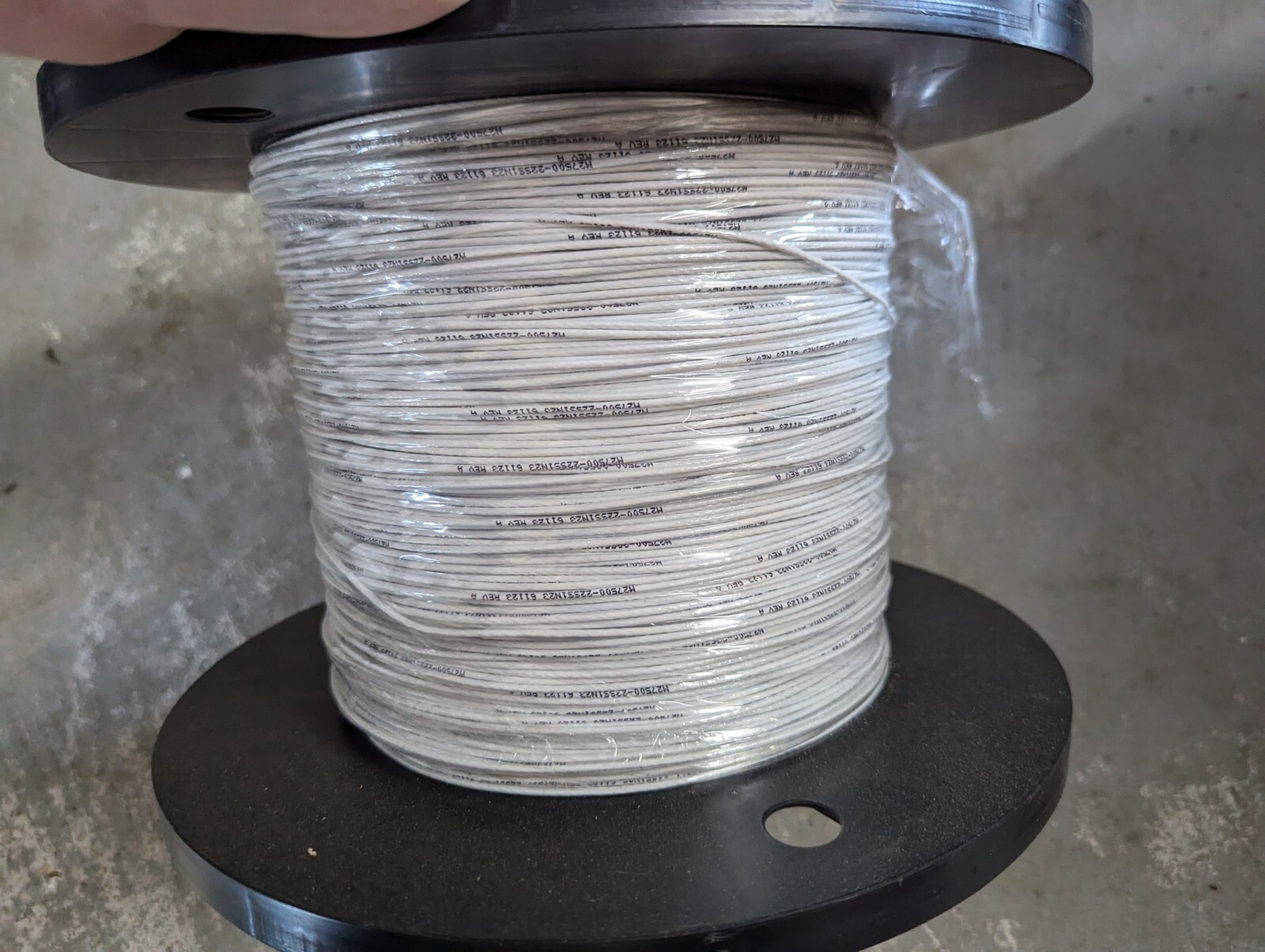 SEA Wire and Cable M27500-22SS1N23 22/1 Nickel Plated Copper ETFE 1800 ft