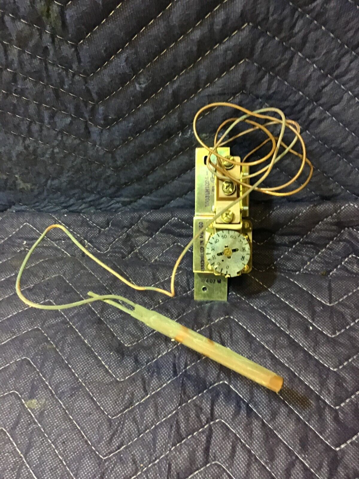 Honeywell 107914 Thermostat Aquastat Controller 120-240VAC REV M – Used