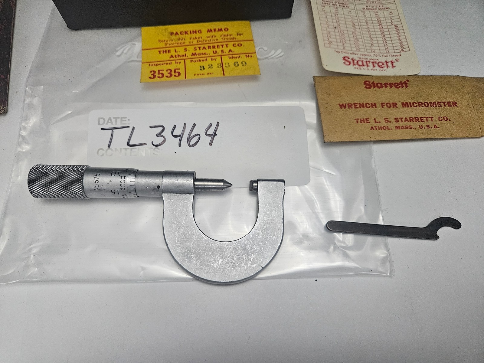 STARRETT #575 8 TO 13 TPI 0-1″ OUTSIDE THREAD MICROMETER W/BOX (TL3464)