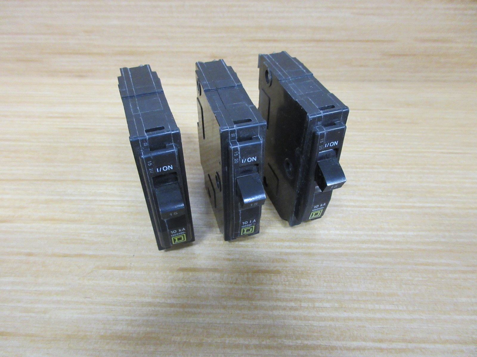 Square D QO-115 15A Circuit Breaker QO115 (Pack of 3)