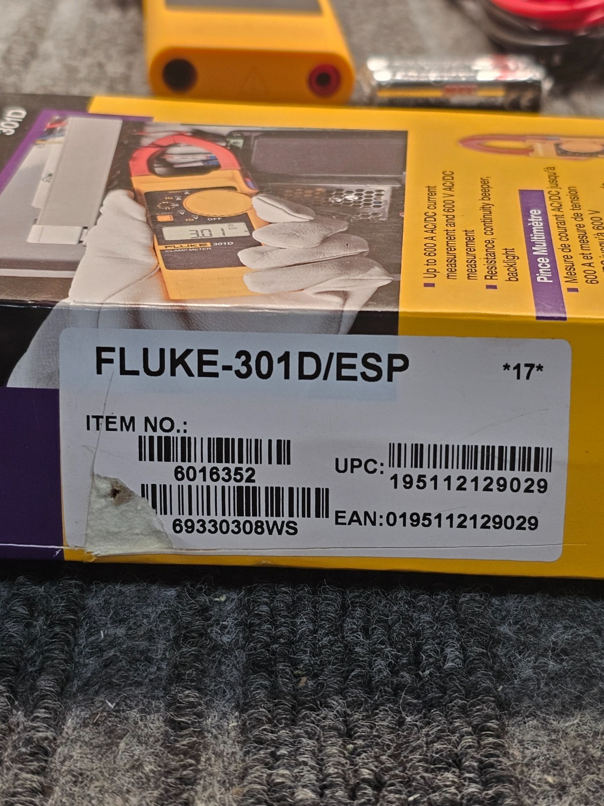 Fluke 301D/ESP Ultra-Slim Body Thin-Jaw Palm-Sized AC/DC Digital Clamp Meter