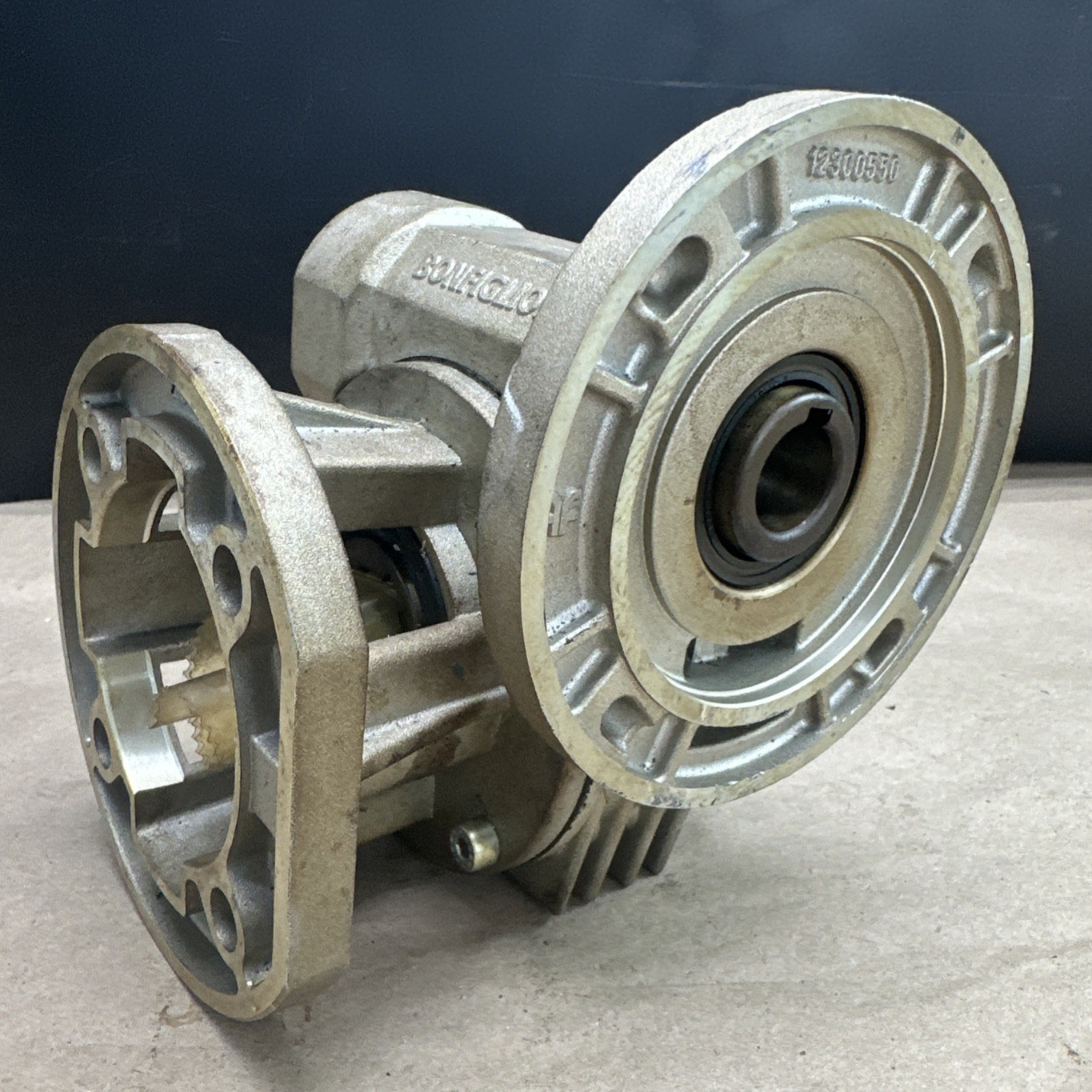 Bonfiglioli VF 49 F2 P80 B14 / B3 28:1 Right Angle Speed Reducer 200670218 🇺🇸