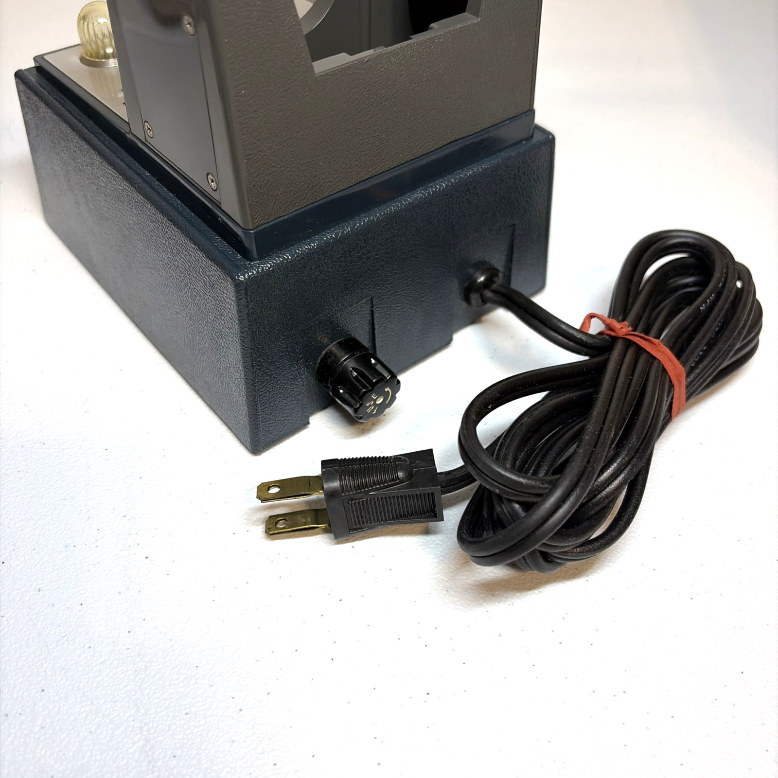Motorola Battery Charger HT Series Model NLN6259B Open Box