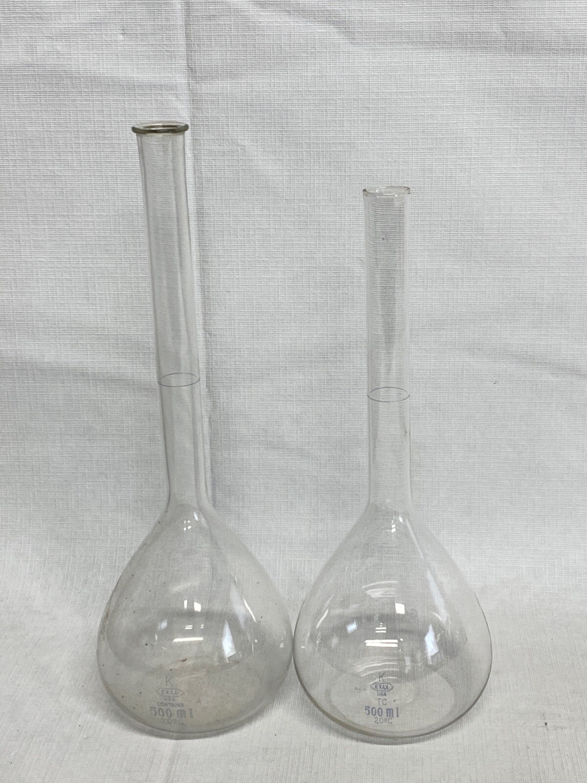 (Lot of 2) KIMAX EXAX 500mL Glass Volumetric Flasks w/Plain Rim & Tooled Rim