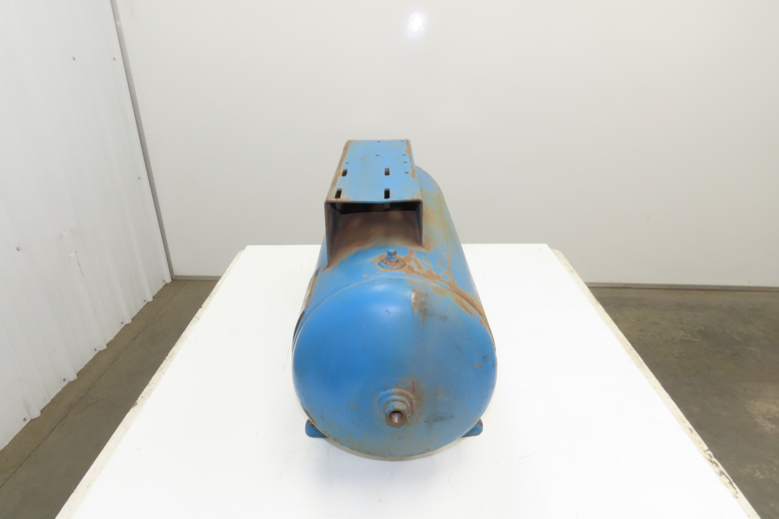Dayton 1Z984B Compressed Air Receiver Tank 15 Gal 200 PSI Horizontal