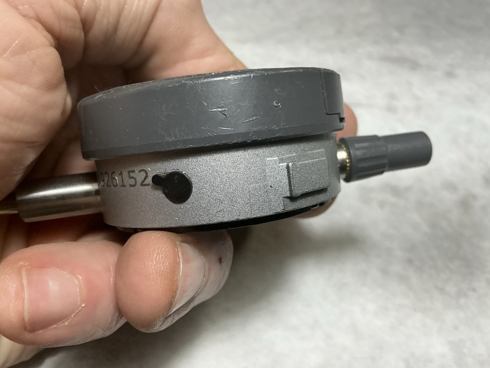 Nice Mitutoyo Electronic Indicator Model 543-783B Cracked Screen