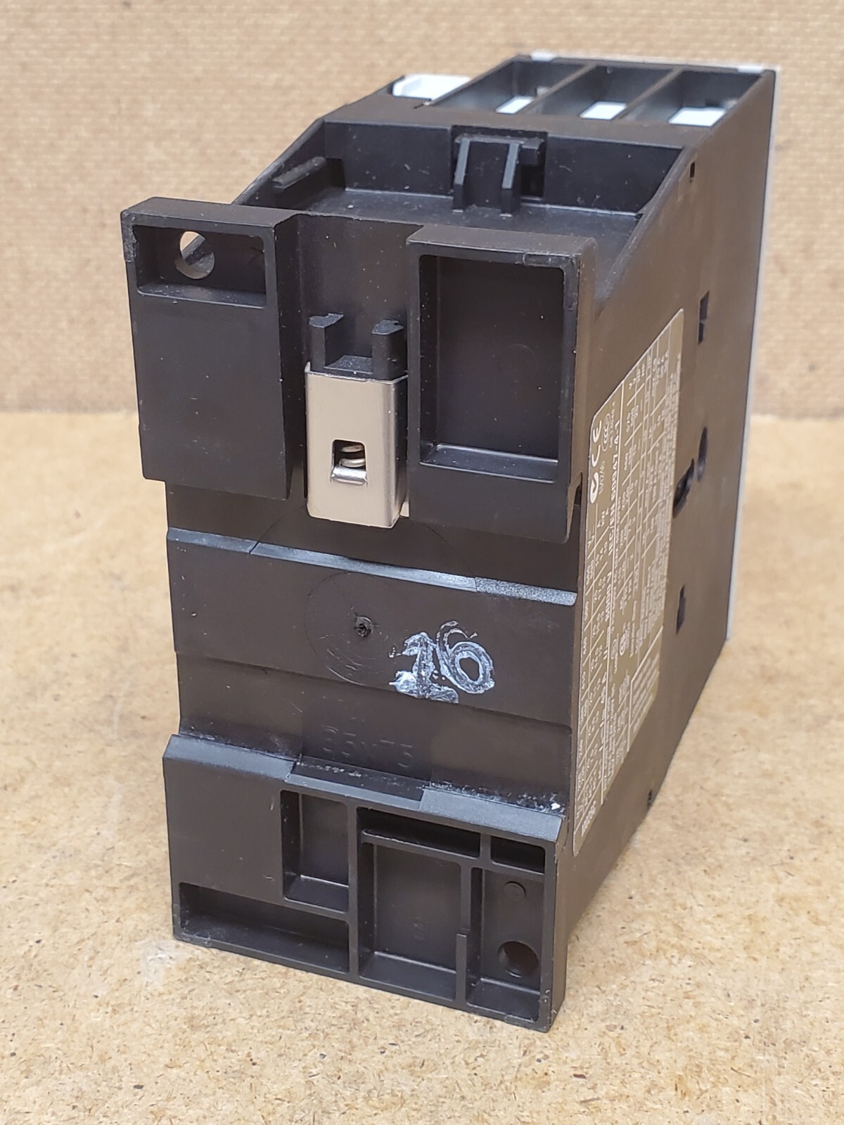 Eaton DIL M25-01 XTCE025C01 w/ Auxiliary Contact Module 24-27VDC – NEW