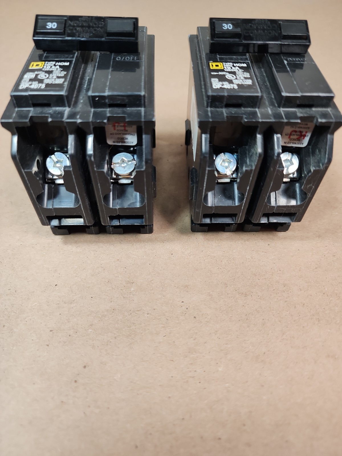 Lof Of 2 Square D 30A Double Pole HOM230 Circuit Breaker HOM230 New