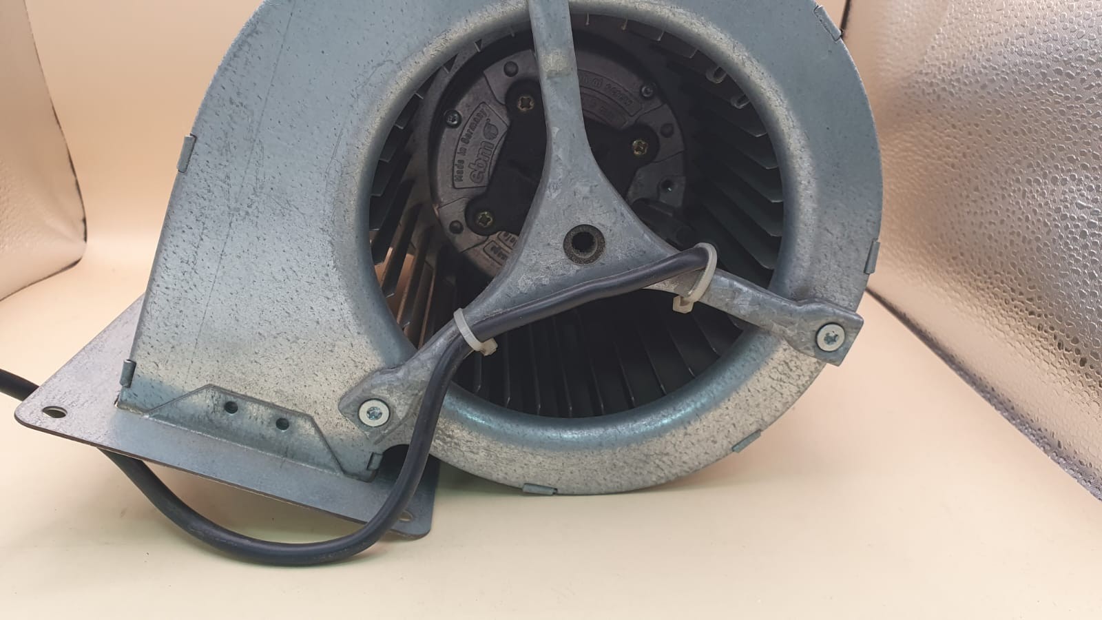 EBM D1G133-AB11-08 Cooling Fan 48V DC 132W 1850 u/min