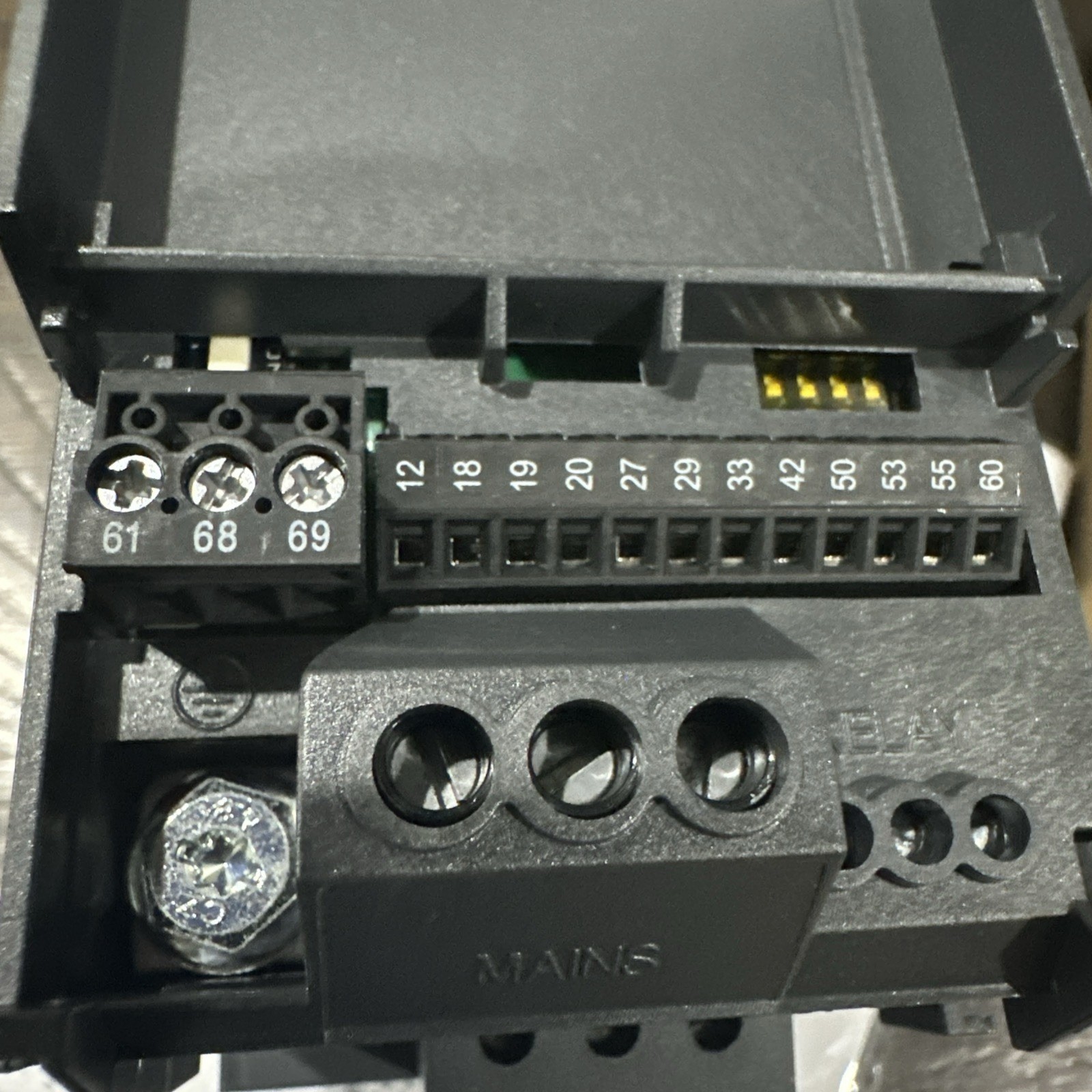 NEW Danfoss 132F0003 VLT Micro Drive