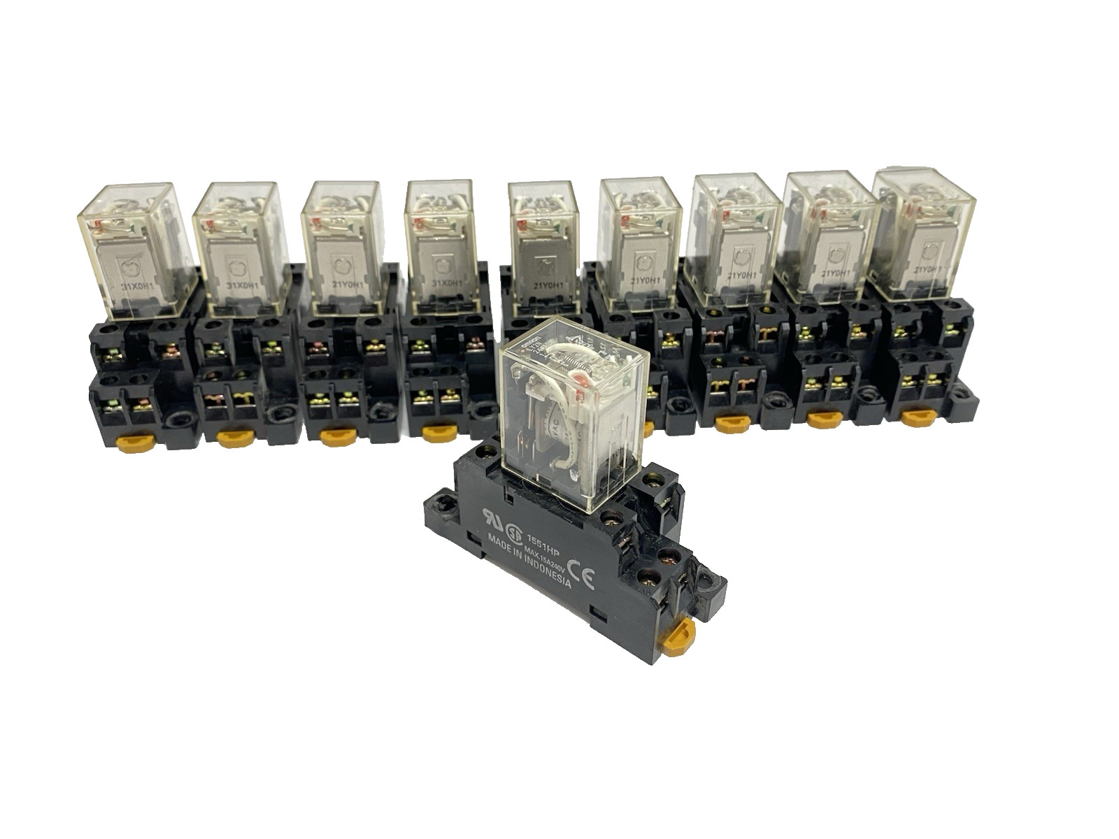 Lot of 10 General Purpose Power Relay 15A 240VAC/28VDC w Base