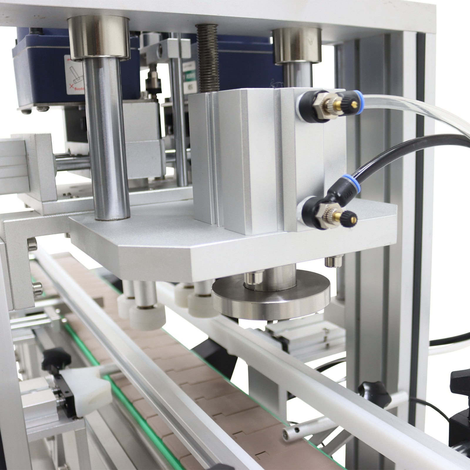 0.79-3.94»Desktop Conveyor Rubbing Capping Integrated Machine 10-30Bottles/min