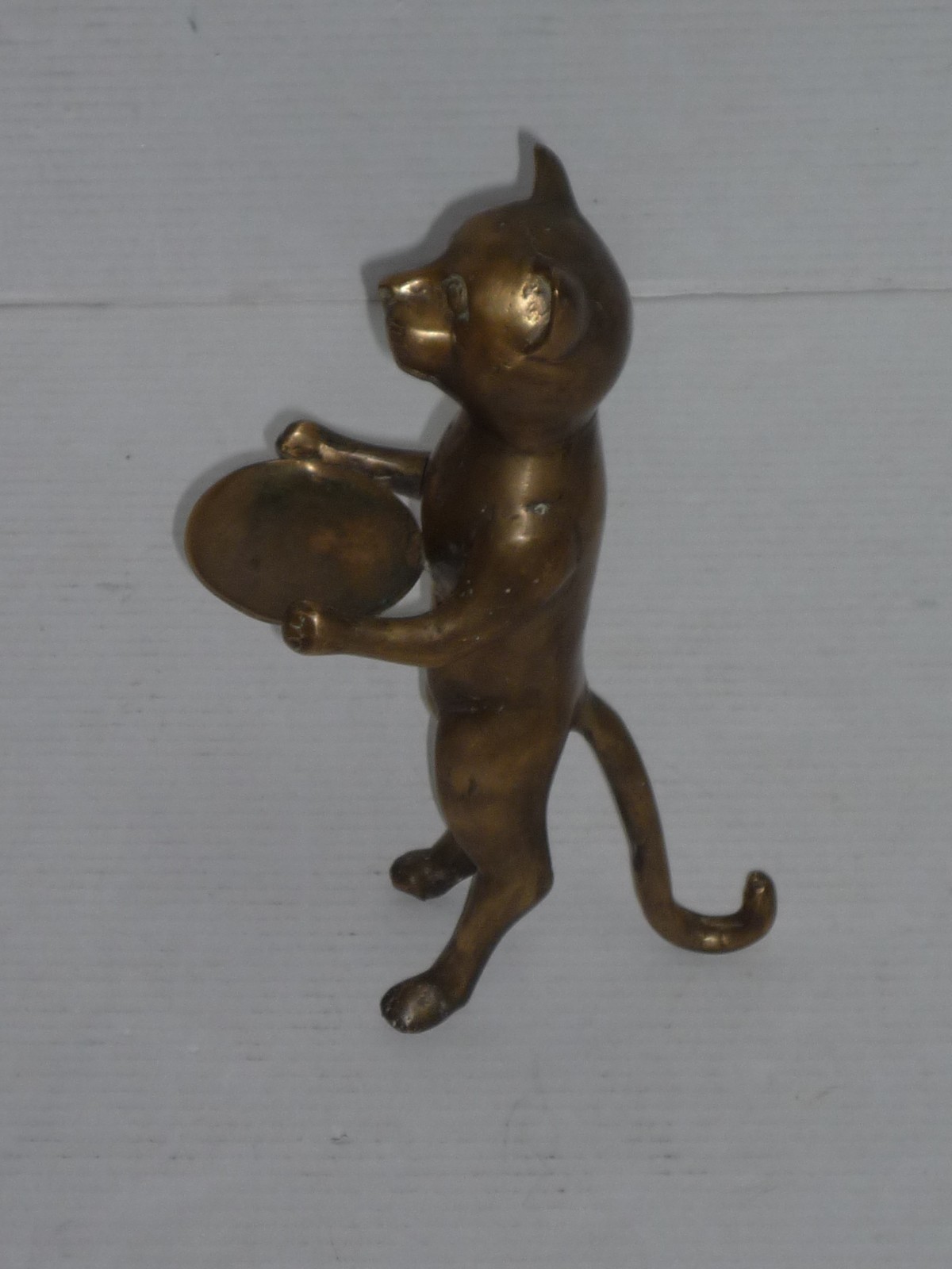 VINTAGE SOLID BRASS STANDING CAT BUSINESS CARD HOLDER 11″ TALL NEAT