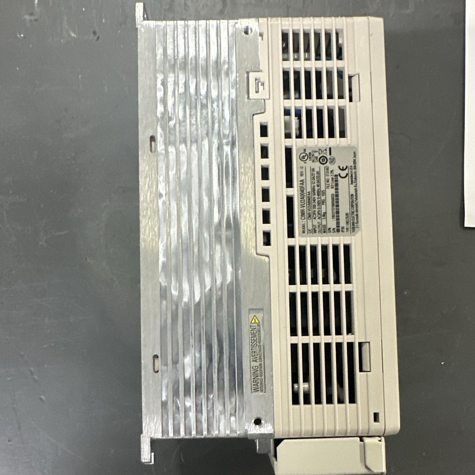 Yaskawa V1000 VFD CIMR-VU2A0040FAA 200-240V 3-Phase IP20 10HP