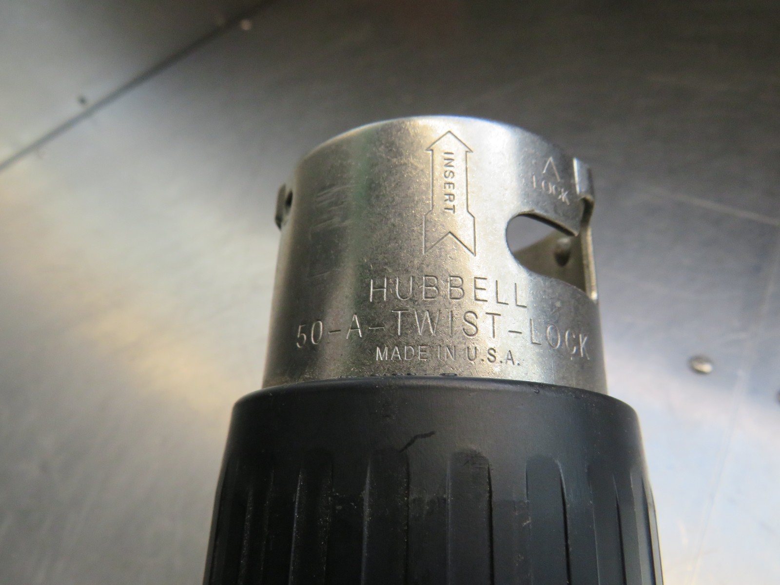 Hubbell CS-8165C Plug 3P-4W 480v
