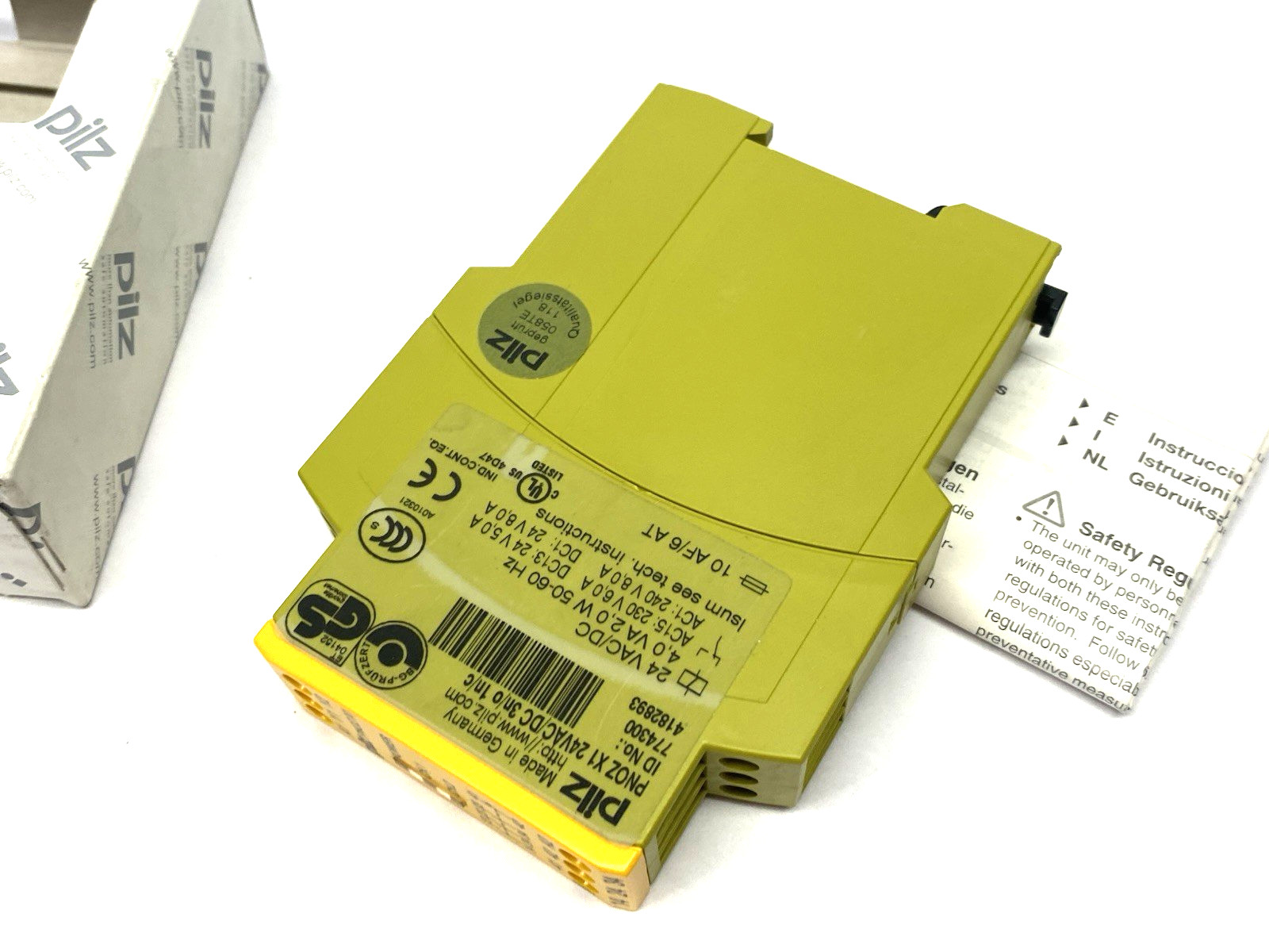 Pilz 774300 Safety Relay Standalone 1-Channel Input, PNOZ X1 24VAC/DC 3n/o 1n/c