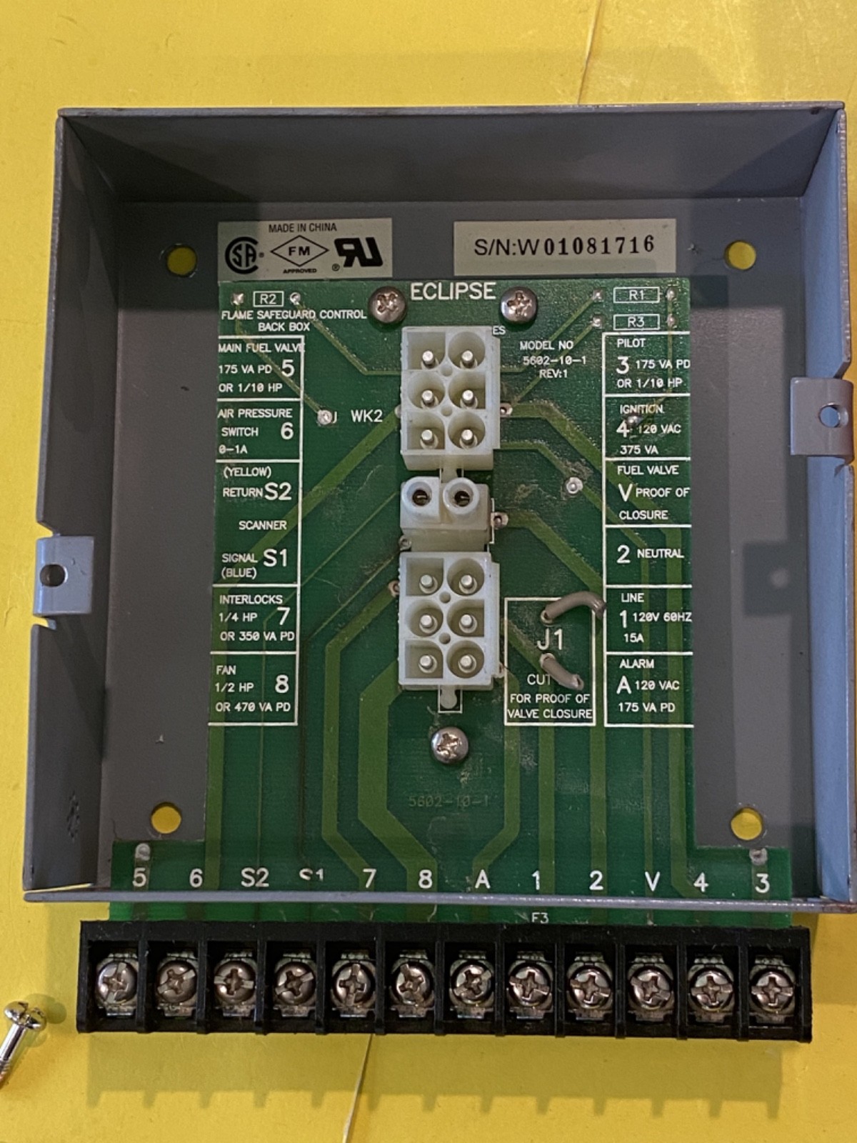 FIREYE SB560532AA SB Series Safety Control w/Eclipse back plate Free US Shipping