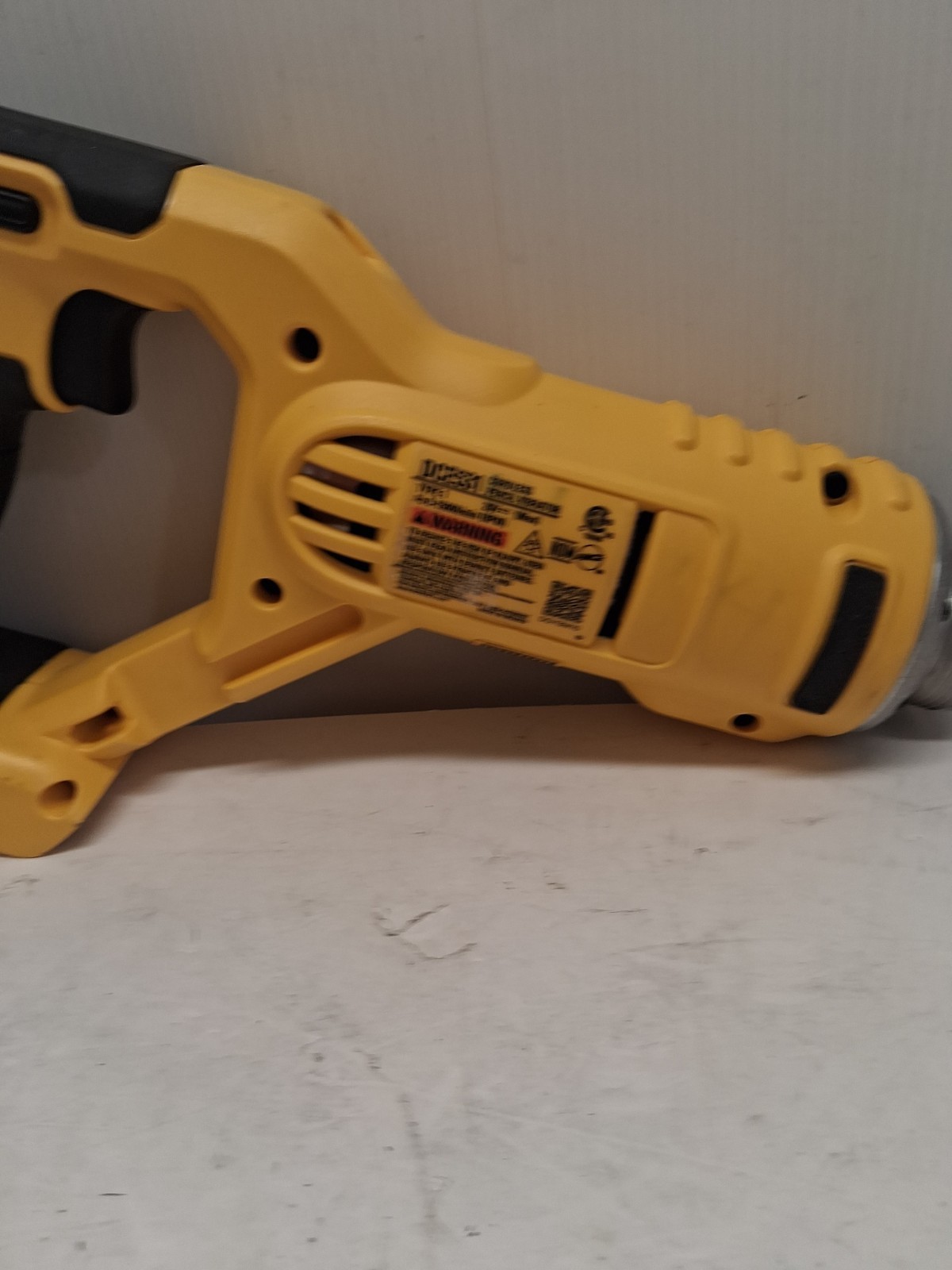 12#197 DCE531 PENCIL VIBRATOR CORDLESS