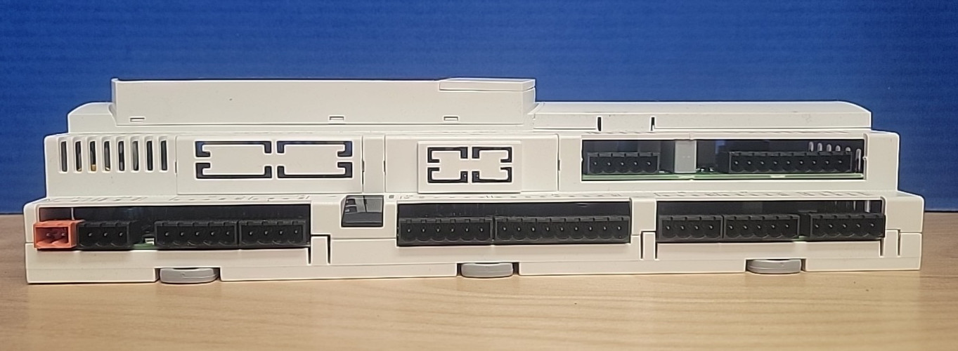 Carel PCO5+ Large Controller USB P+500BAA000L0