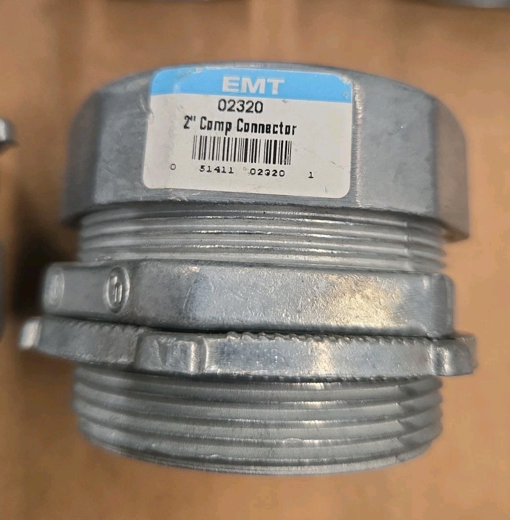 2 inch EMT Assorted Connectors, Set Screw &Compression-Lot of 11-